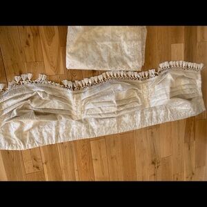 2 window valences 2 curtains